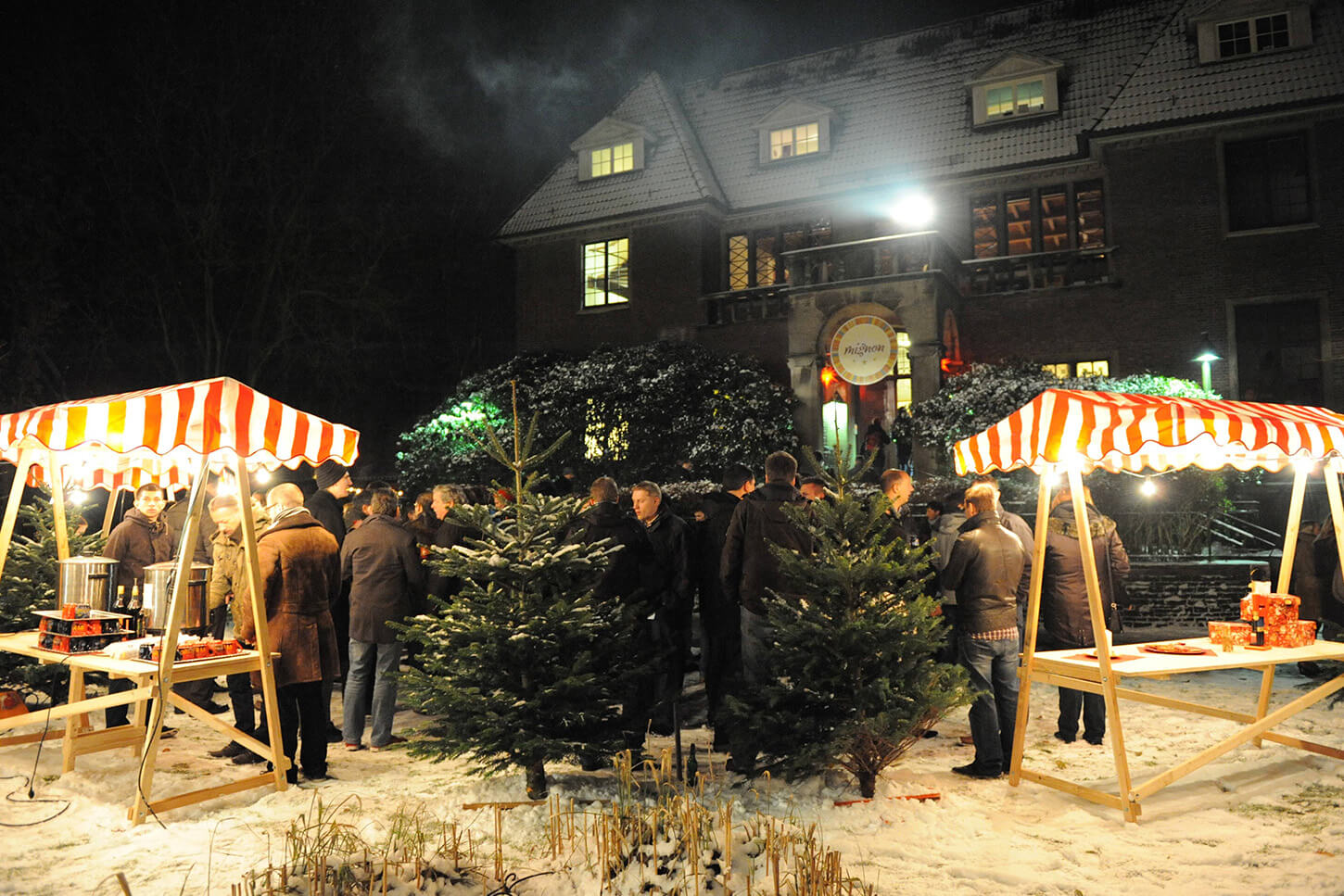 Villa Mignon Weihnachtsfeiern Location Hamburg privater Weihnachtsmarkt im Garten